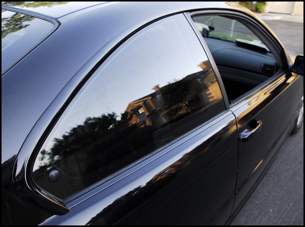 Ultra Glossy Black Vinyl Wrap  - đánh giá và giá Console Skin Wrap