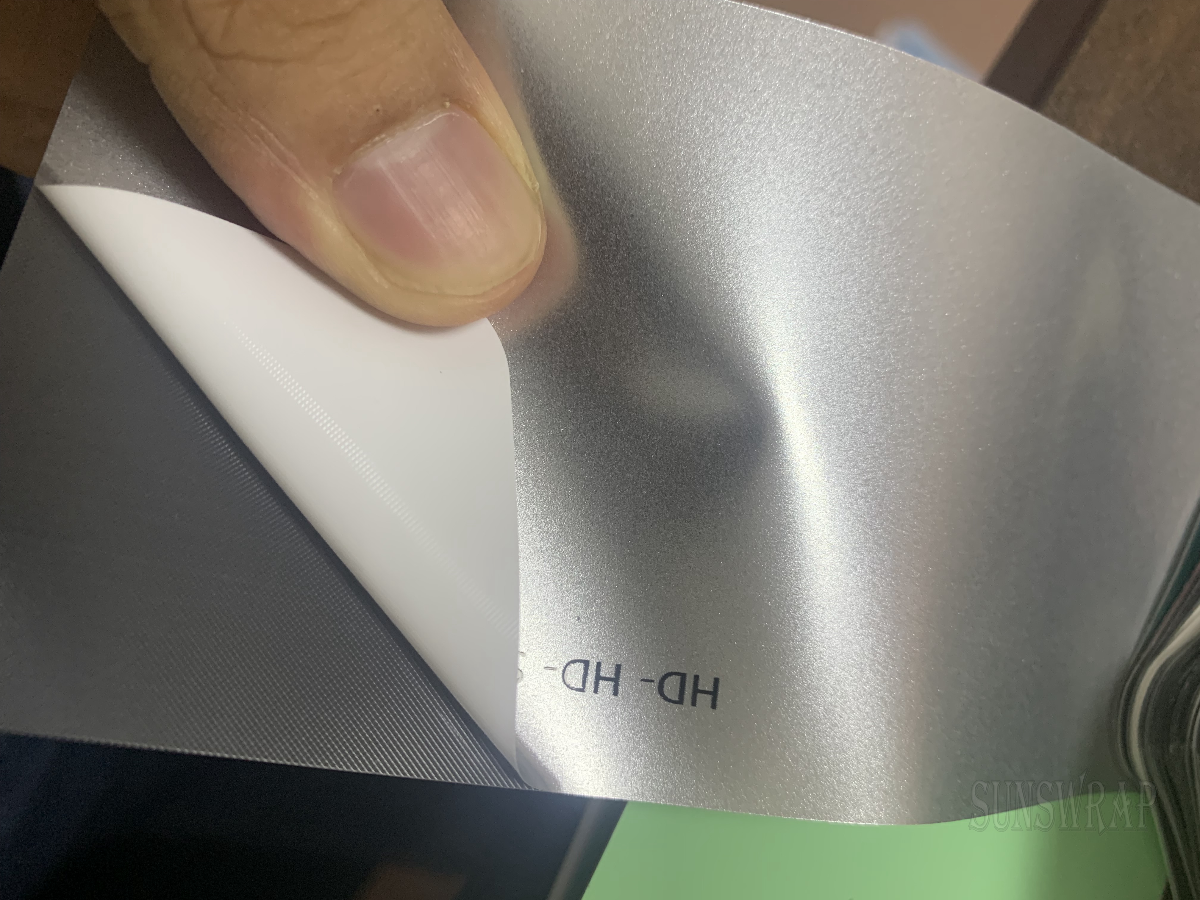 1.52x18m HD Ultra Satin Metall - đánh giá và giá Console Skin Wrap